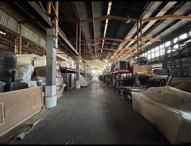 16,000M² WAREHOUSE FOR SALE IN INDUSTRIA WEST